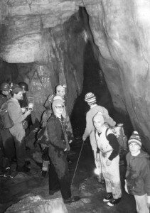 5/1/1969 foto di A. Allegranzi. La partenza degli speleo che in questo giorno entrarono in Sala Pasa ed aprirono la grande era delle esplorazioni